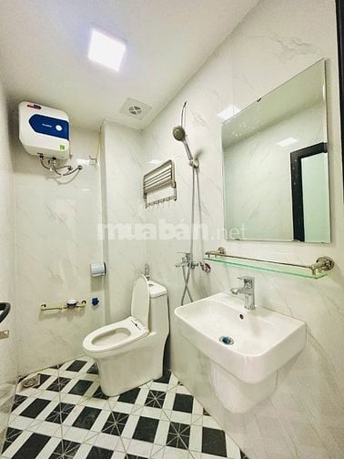 Chính chủ bán nhà mới xây 7 tầng, ngõ 254 cổng làng Mai Động