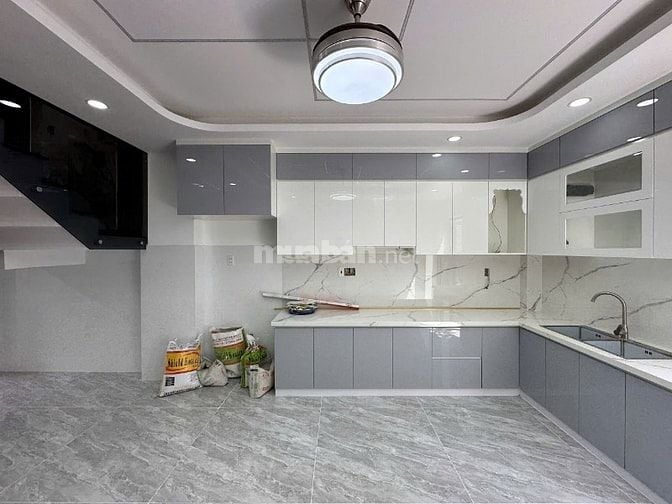 NHÀ BÌNH TÂN (4M x 18M) NGAY CUỐI TÂN KỲ TÂN QUÝ. HƯỚNG TÂY TỨ TRẠCH !