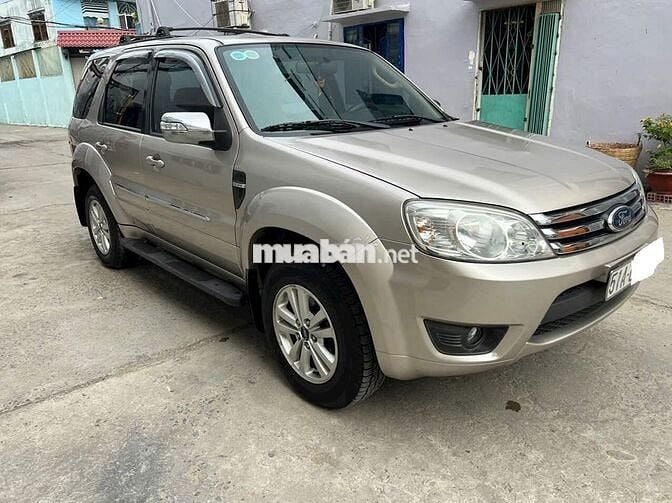 cần bán Ford Escape đời 2008  máy 2.3  AT hai cầu