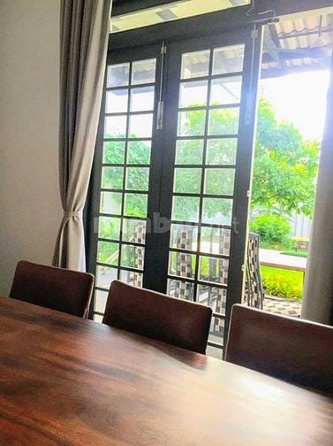 Bán biệt thự Thảo Điền, đường 64, DT 360m2, nhà đẹp, 2 tầng