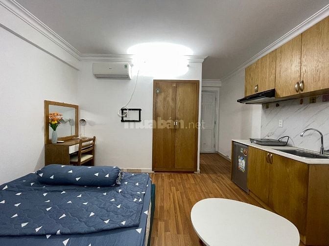 Cần bán Căn Hộ Dịch Vụ 240m2 1500m2 sàn 34p HĐT 155tr/tháng giá 52 tỷ 