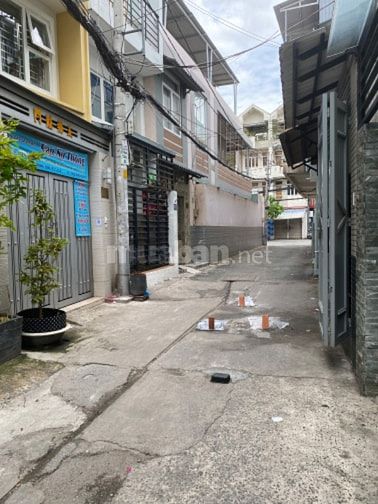 Bán nhà ( CHDV ) Âu Dương Lân P2 Q8, 8PN 9WC
