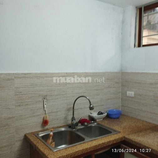Cho thuê căn hộ chung sân với chủ nhà