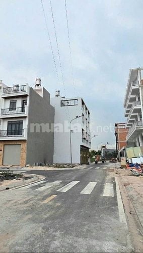 Bình Tân- 60m2- 6 Tầng- 5PN- 6.5 tỷ- SHR- Hoàn công