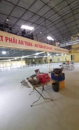 Cho thuê kho DT : 1650m2 ,  đường Nguyễn Hữu Trí, Tân Túc, Bình Chánh 