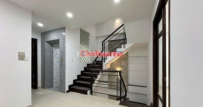 CHO THUÊ NHÀ CÓ THANG MÁY - MẶT TIỀN TRƯỜNG SƠN, CƯ XÁ BẮC HẢI, Q10