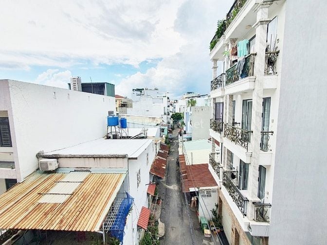 Cho thuê phòng studio chung cư mini có ban công rộng , view đẹp 3,5 tr
