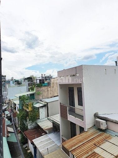 Cho thuê phòng studio chung cư mini có ban công rộng , view đẹp 3,5 tr