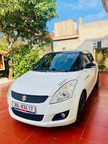 Suzuki Swift SX 2015 1.4AT Bản Spenciel Logo Vàng