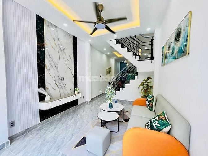 - Nguyễn Tư Giản, phường 12 , Gò Vấp .  