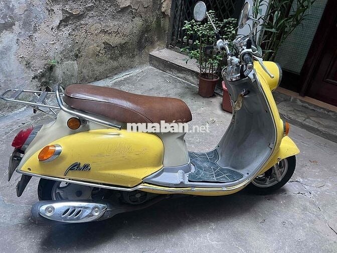 xe máy Suzuki bella vàng