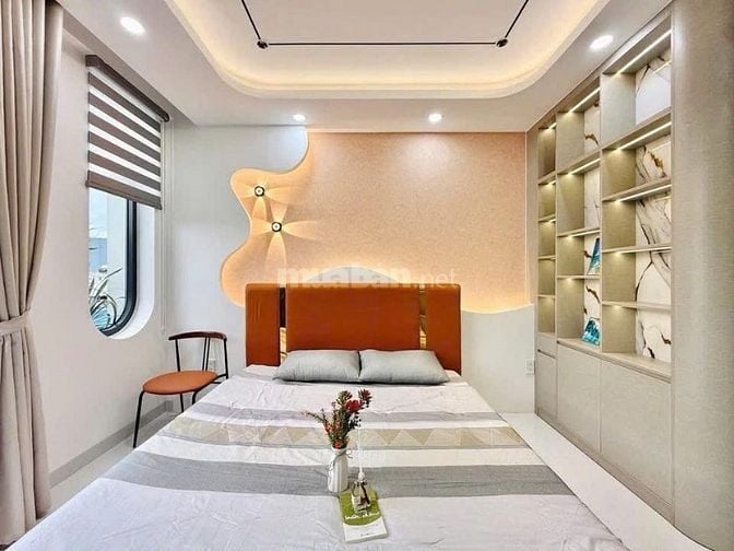 Bán gấp nhà Lý Chính Thắng – giá rẻ chưa từng có