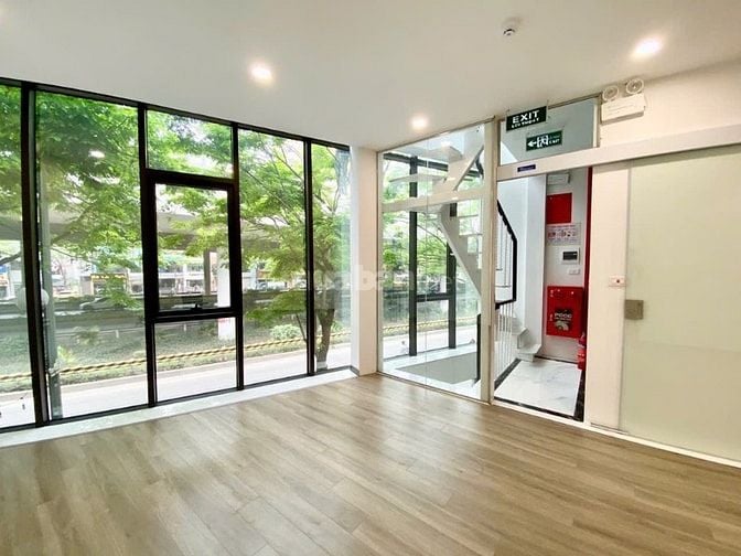 V.I.P VĂN PHÒNG SHOWROOM viên ngọc quý giữa lòng Bắc Từ Liêm, Hà Nội!