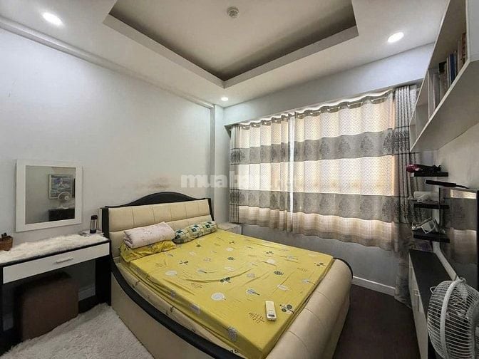 Chung cư Sky center Phổ Quang,Tân Bình: 87m2, 2p ngủ, 2wc, NTCC, 19tr.