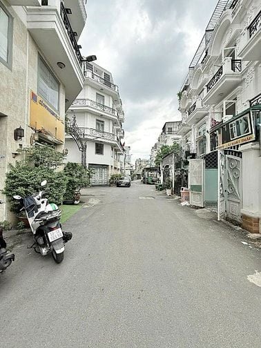  Bán nhà Thạnh Xuân 22, P.Thạnh Xuân, Quận 12: 4,5 x 11,2m, giá 5,6 tỷ