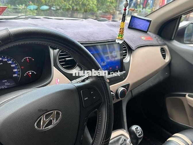 Hyundai Grand i10 2016 Sedan 1.2 MT - 18400 km