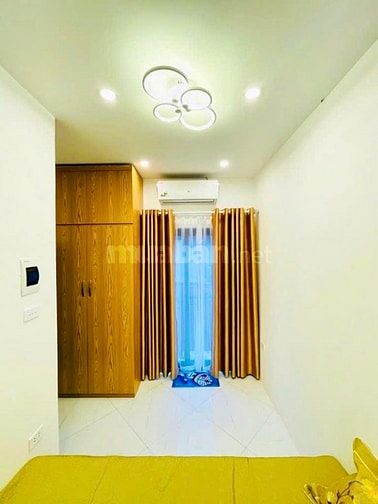 HƠN 3 TỶ NHÀ 4 TẦNG - 3 PN ĐỦ CÔNG NĂNG - PHỐ HUẾ - TRẦN CAO VÂN  