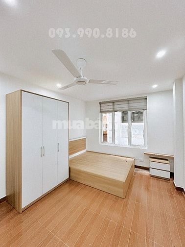 Nhà 5 Tầng Xinh Xắn cách mặt phố Thái Hà 20m