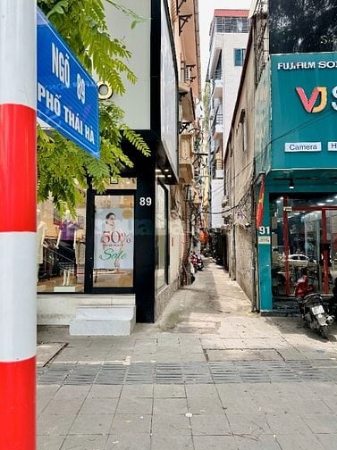 Nhà 5 Tầng Xinh Xắn cách mặt phố Thái Hà 20m
