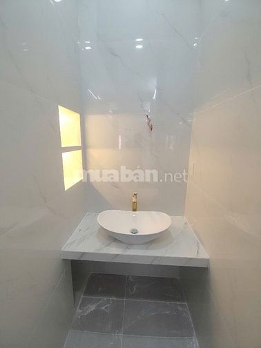 Chính chủ bán gấp nhà 107 Đặng Chất, Quận 8