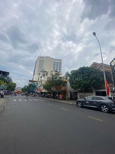 Cho thuê nhà mặt tiền Hoàng Hoa Thám, phường 7, Bình Thạnh