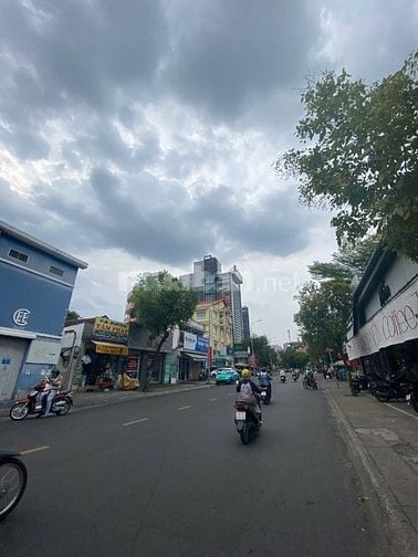 Cho thuê nhà mặt tiền Hoàng Hoa Thám, phường 7, Bình Thạnh