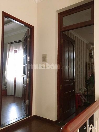 Biệt thự mặt tiền Đông Hưng Thuận 17, Q12, DT 12x19m, 4 Tầng, Mái ngói