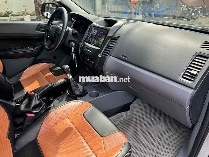 Ford Ranger 2016 số sàn 2 cầu