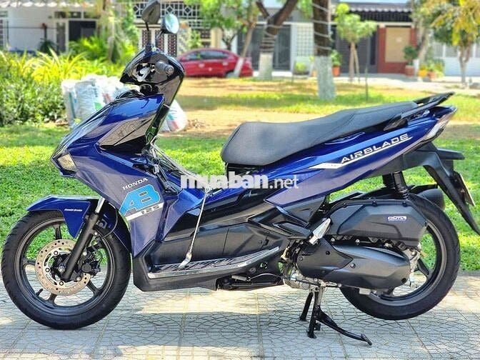 Ab 4val 2023 . 2 khoá 2 gương theo xe