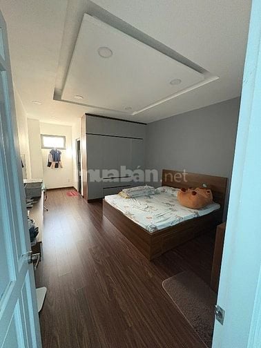 Bán nhà 4 tầng nguyên Hồng phường 11 bình Thạnh 