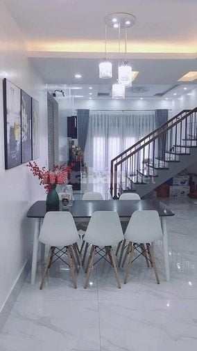 Rất Cần Tiền Bán Nhà 1 Lầu 125m2 Ngay UBND Xã Tân Phú Trung 680 Triệu