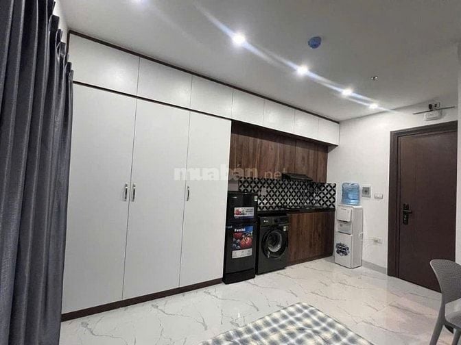 Bán căn hộ dịch vụ ,6 tầng thang máy  Vương Thừa Vũ 12,8 tỷ