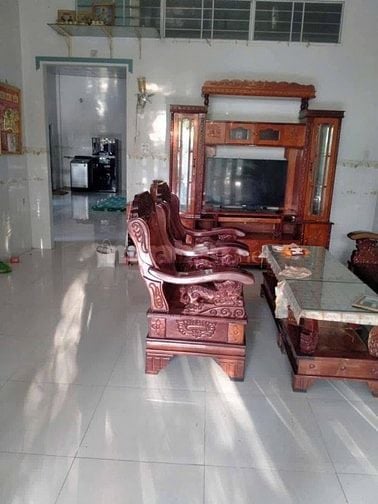 Ngộp rồi bán gấp nhà nằm ngay thị trấn Củ Chi 86m2 sổ riêng. Giá 780tr