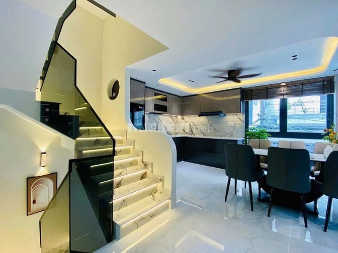 🔹 Chính Chủ Kẹt Tiền Bán Gấp – Nhà 3 Tầng + ST, Q10 – 74.2m² – 2 Tỷ 7