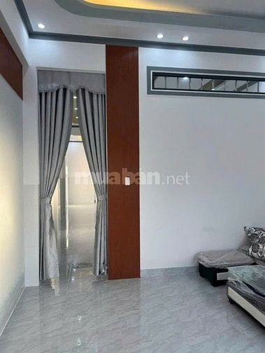 Bán nhà có vườn phía sau nhà rộng rãi 144m2 thị trấn củ chi giá 760tr