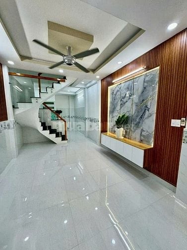 Chủ bán căn Galaxy Nguyễn Văn Quá DTT 64m2 giá 1ty598