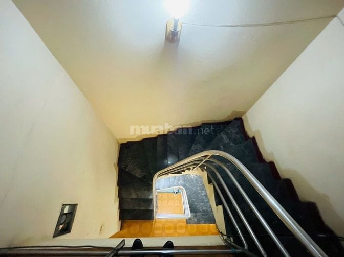 BÁN NHÀ HẺM 158 HOÀNG HOA THÁM HẺM 9M 3,4X20 NGAY NHÀ GA T3 CHỈ 8,3 TỶ
