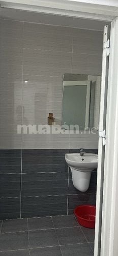 Cho thuê phòng tháng. An ninh tốt, giờ tự do