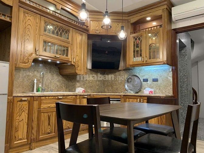 Bán nhà 7 tầng mặt phố Trung phụng