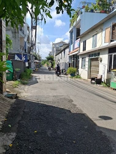 Bán đất hẻm ô tô đường Gò Cát Quận 9 giá 4,5 tỷ