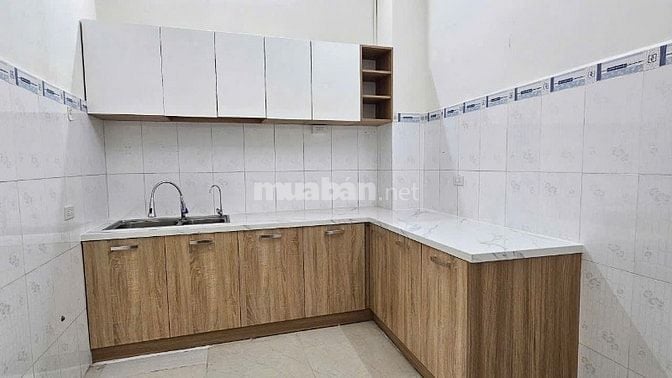 Bán nhà gần biển-DT56m2-2tầng-2PN-vĩnh Hải -Nha Trang - chie 3ty5 hếm)