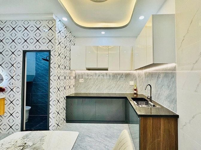 Chủ định cư nước ngoài bán gấp nhà 3 tầng – chỉ tiếp khách thiện chí