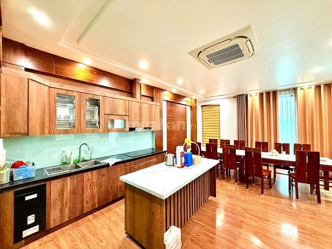 BÁN NHÀ LÔ GÓC – THANG MÁY – GARA Ô TÔ – CẦU GIẤY  x 7TẦNG – GIÁ 25.5 