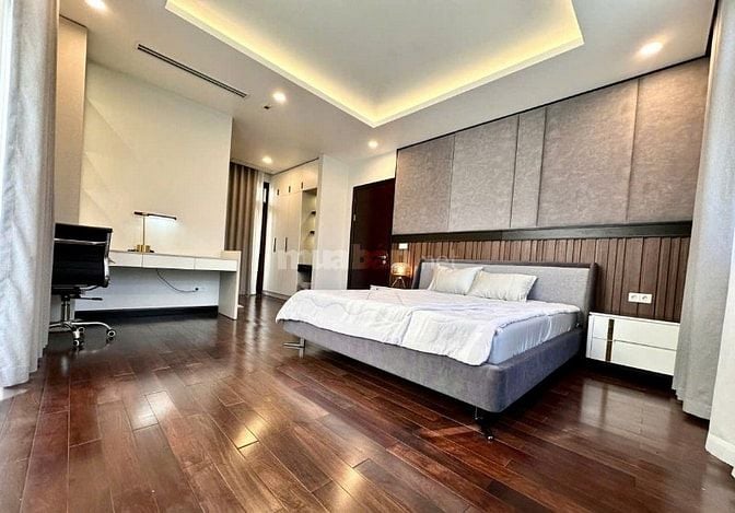 Cho thuê biêt thự cực đẹp KĐT C37 Bắc Hà:220m, 4 tầng, full nội thất