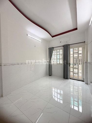 DƯƠNG BÁ TRẠC Q8 3 BƯỚC QUA Q5,Q1 - HẺM 4.5M 2 MẶT HẺM THÔNG. NHỈNH 4Đ