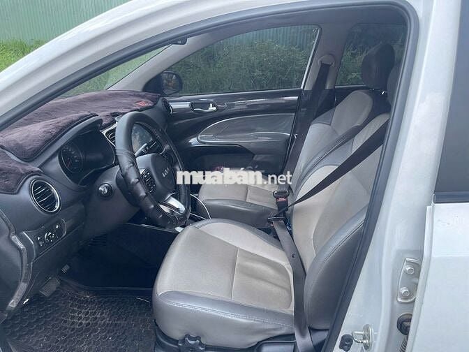 Kia Soluto 2022 1.4 AT Deluxe