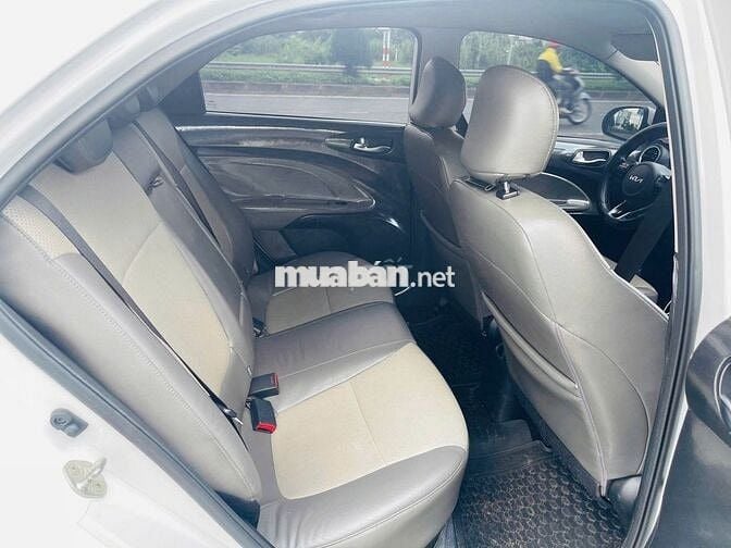 Kia Soluto 2022 1.4 AT Deluxe