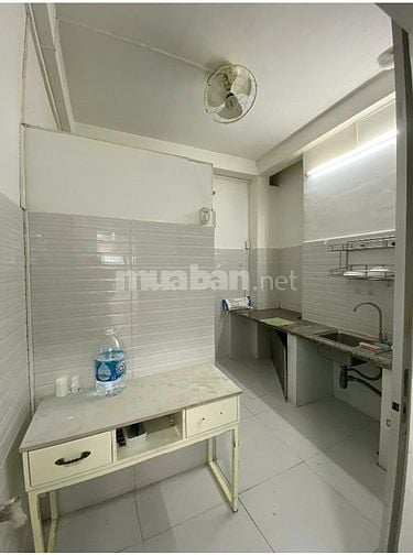  Cho thuê nguyên căn nhà, vị trí đẹp, mặt tiền KD các ngành hàng