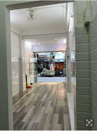  Cho thuê nguyên căn nhà, vị trí đẹp, mặt tiền KD các ngành hàng
