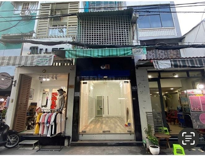  Cho thuê nguyên căn nhà, vị trí đẹp, mặt tiền KD các ngành hàng